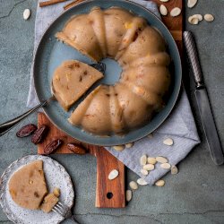 Halva with dates, almonds and mastic