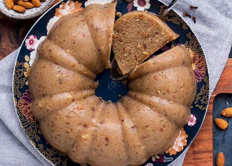 Halva with dates, almonds and mastic